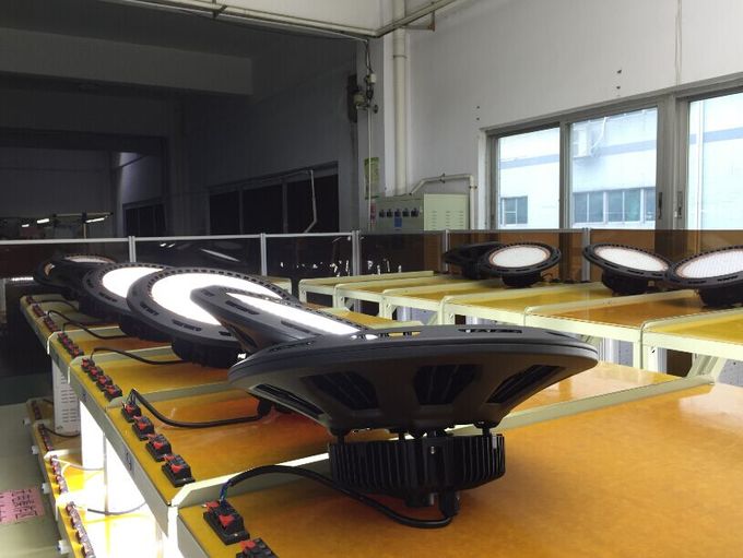 El CE RoHS aprobó el alto conductor impermeable 5 de Lumileds 3030 Chips Meanwell de la luz de la bahía del UFO LED